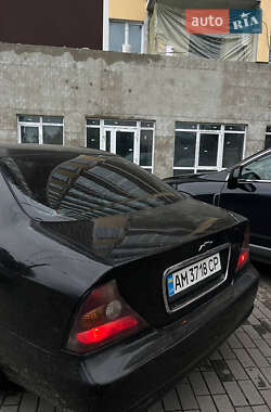 Седан Chevrolet Evanda 2005 в 