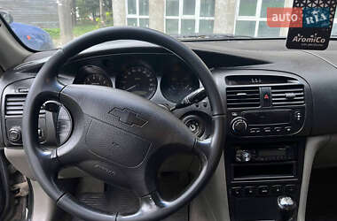 Седан Chevrolet Evanda 2005 в 