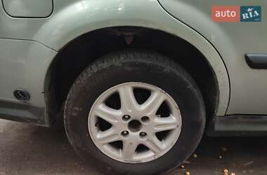 Седан Chevrolet Evanda 2004 в 