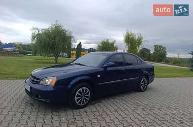 Седан Chevrolet Evanda 2005 в Черновцах