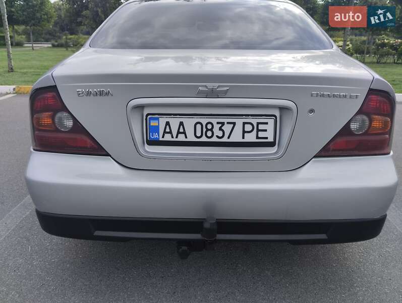 Седан Chevrolet Evanda 2005 в Киеве