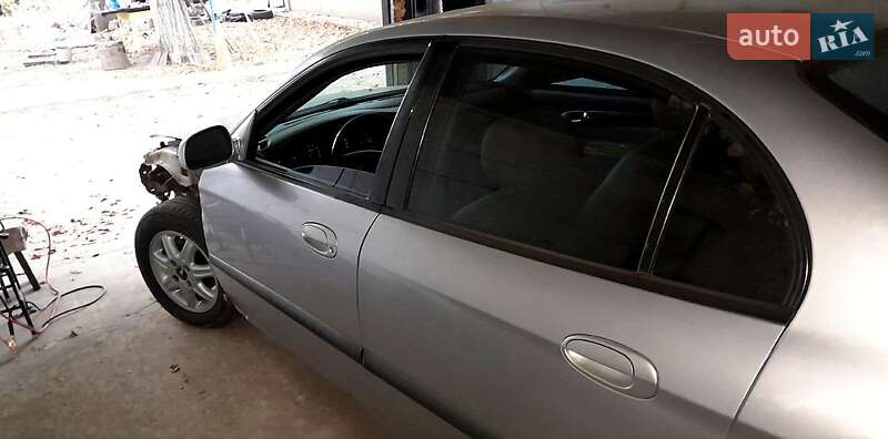 Седан Chevrolet Evanda 2005 в Полтаві