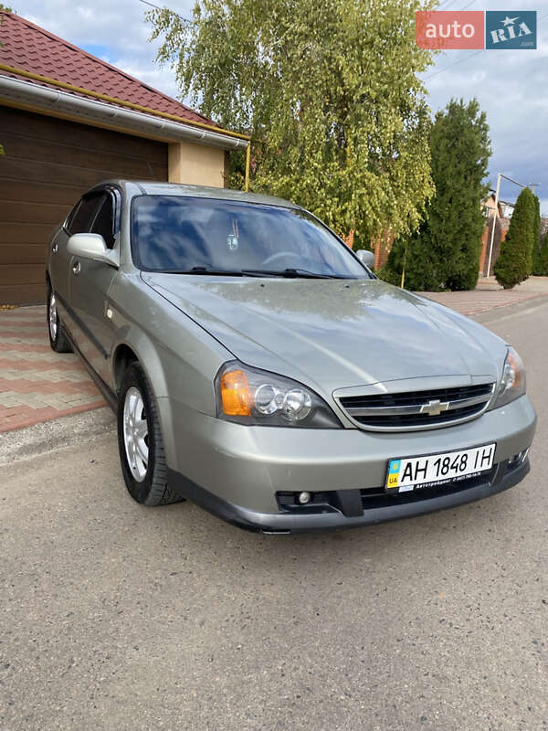 Седан Chevrolet Evanda 2005 в Одессе