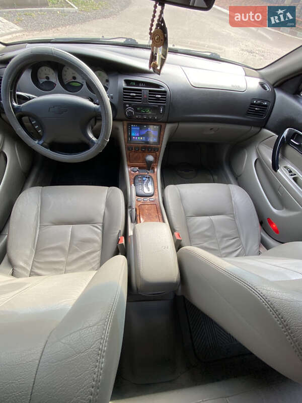 Седан Chevrolet Evanda 2005 в Одессе