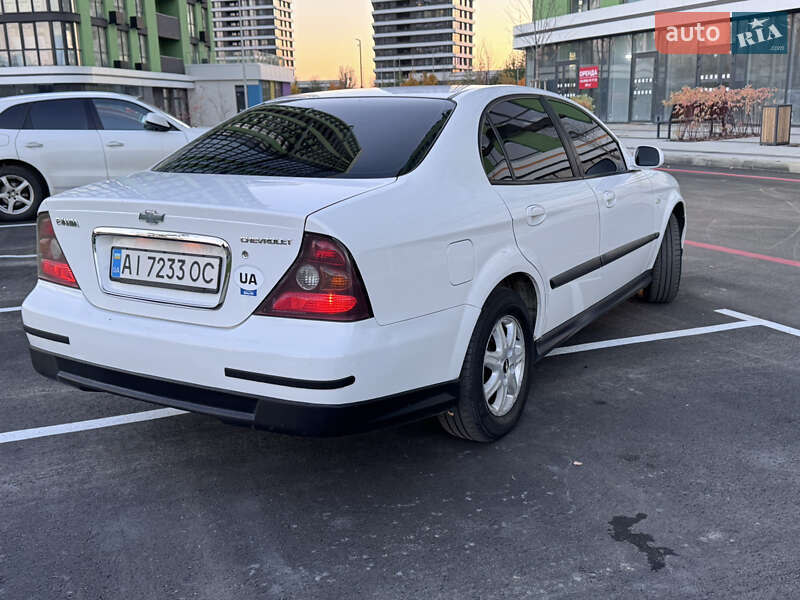 Седан Chevrolet Evanda 2006 в Києві фото 5 Седан Chevrolet Evanda 2006 в Києві