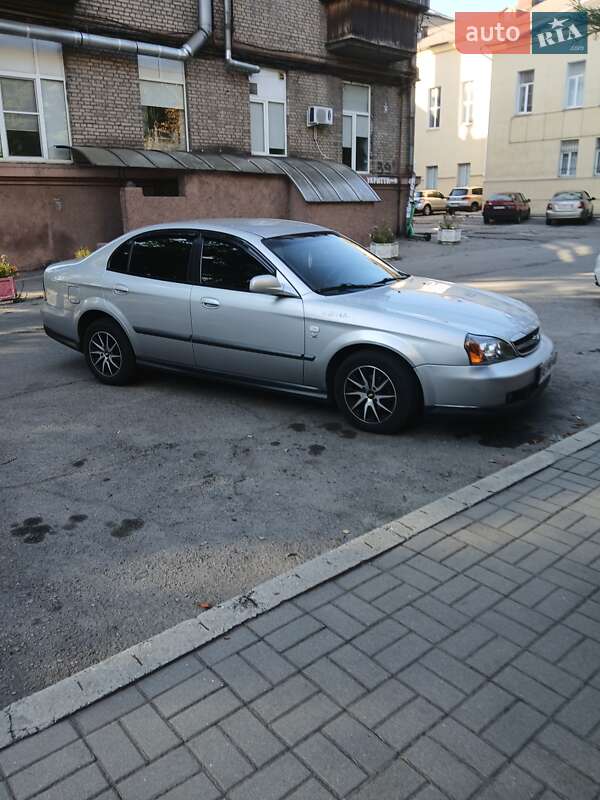 Седан Chevrolet Evanda 2006 в Запоріжжі