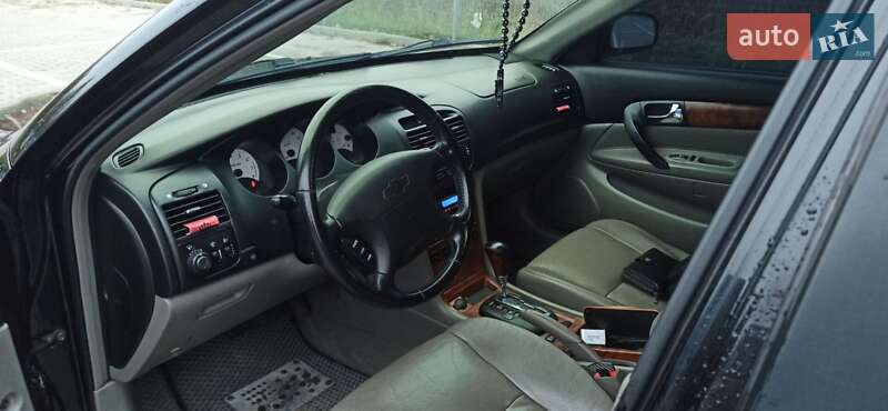 Седан Chevrolet Evanda 2006 в Дубні