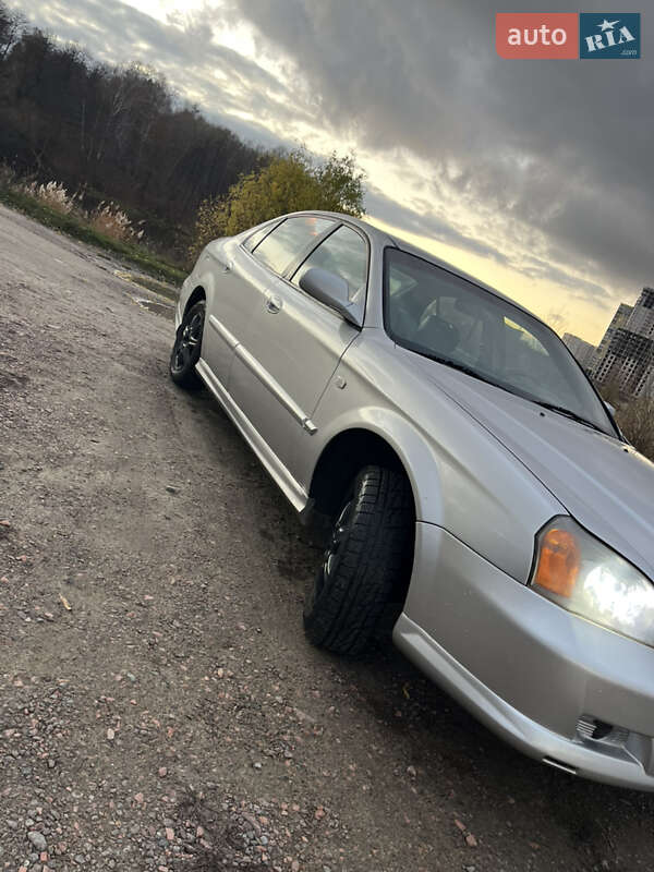 Седан Chevrolet Evanda 2006 в Киеве