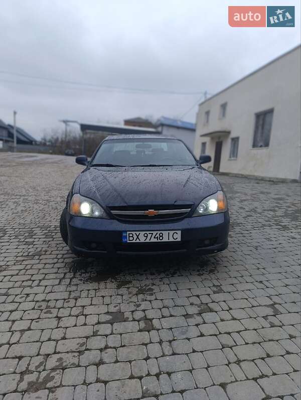 Седан Chevrolet Evanda 2006 в Борщеві