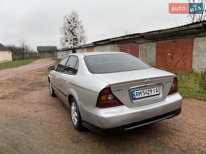 Седан Chevrolet Evanda 2006 в Овручі