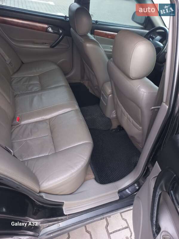 Седан Chevrolet Evanda 2005 в Одессе