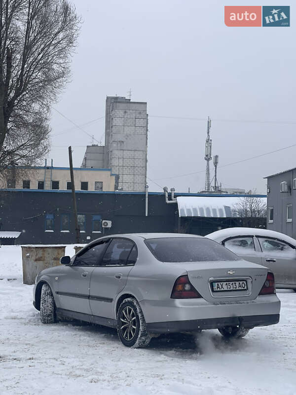 Седан Chevrolet Evanda 2006 в Харькове