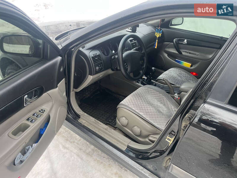 Седан Chevrolet Evanda 2005 в Ярмолинцах