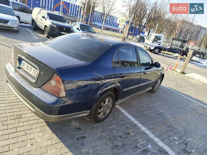 Седан Chevrolet Evanda 2005 в Днепре
