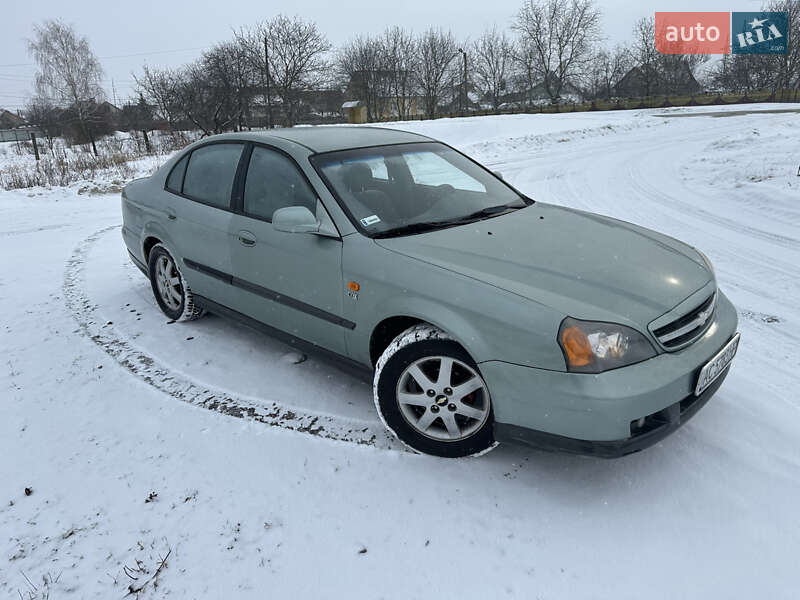 Седан Chevrolet Evanda 2004 в Владимире