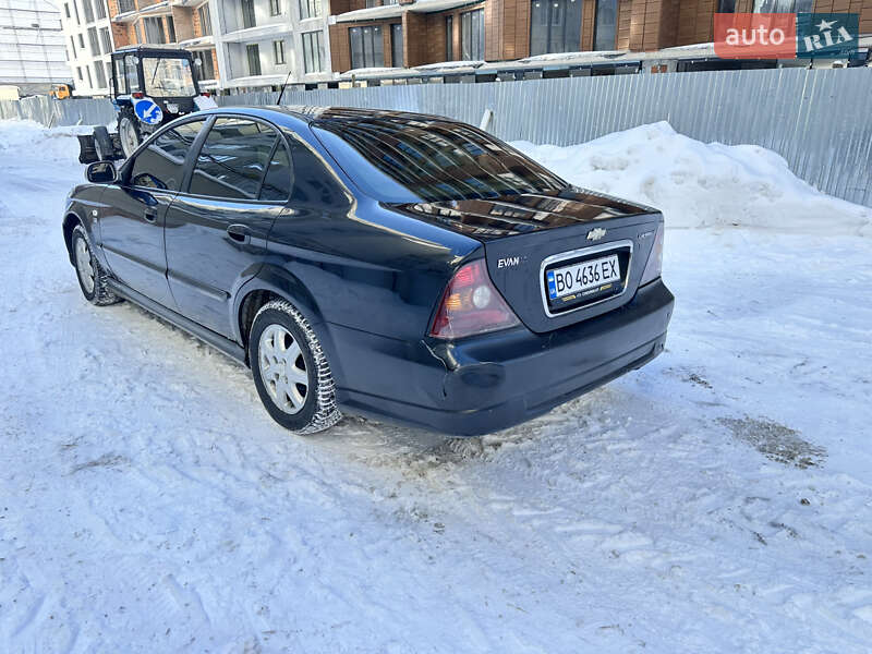 Седан Chevrolet Evanda 2006 в Тернополі