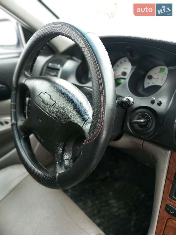 Седан Chevrolet Evanda 2006 в Борщеві