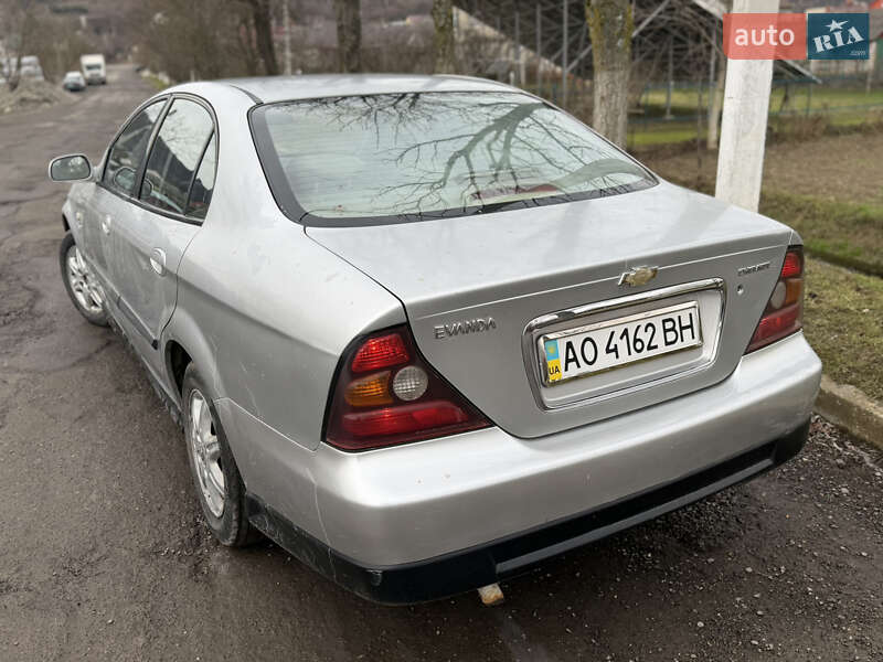 Седан Chevrolet Evanda 2006 в Виноградове фото 3 Седан Chevrolet Evanda 2006 в Виноградове