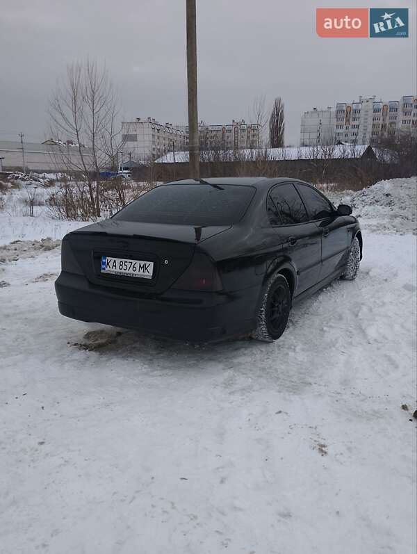 Седан Chevrolet Evanda 2006 в Боярке
