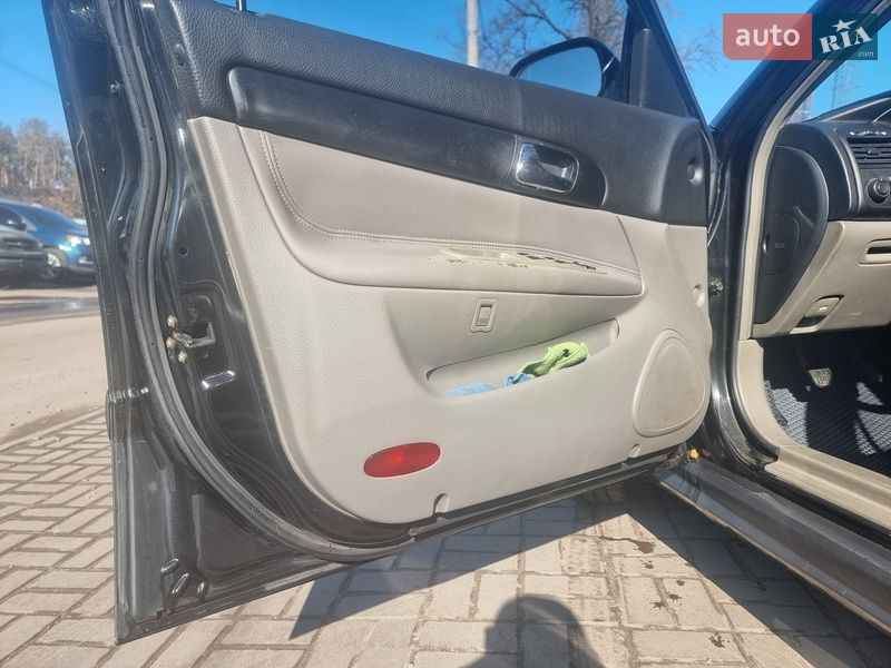 Седан Chevrolet Evanda 2005 в Києві