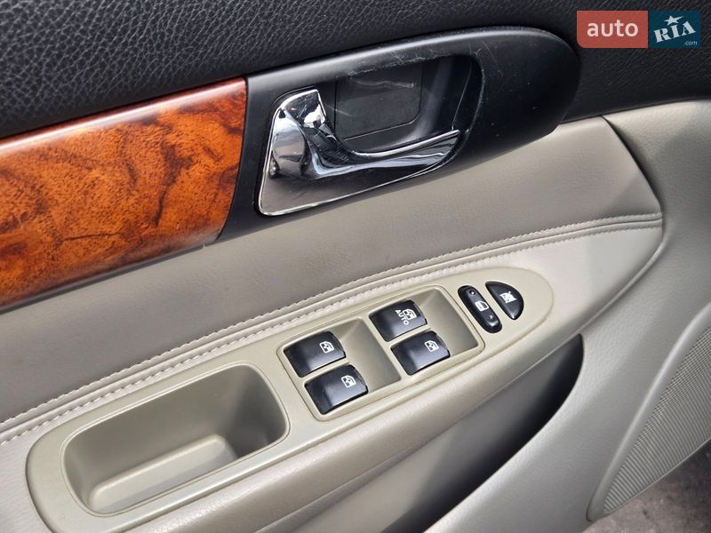 Седан Chevrolet Evanda 2006 в Киеве