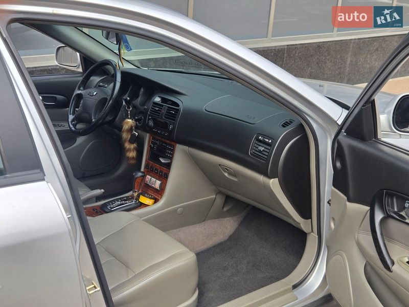 Седан Chevrolet Evanda 2006 в Киеве