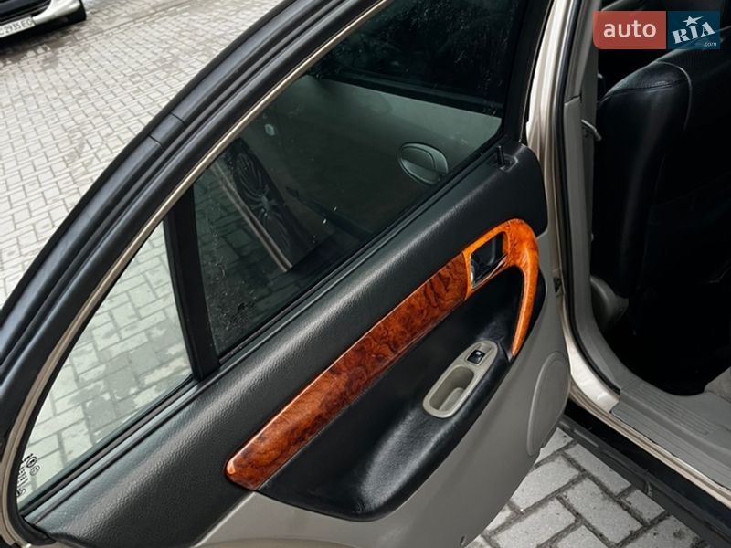 Седан Chevrolet Evanda 2004 в Львове