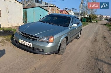 Седан Chevrolet Evanda 2005 в Южном