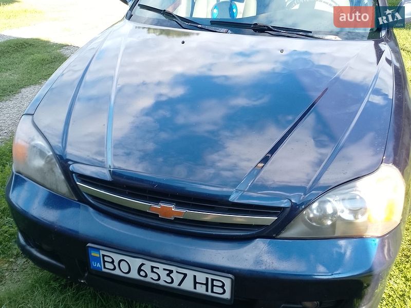 Седан Chevrolet Evanda 2006 в Чорткові