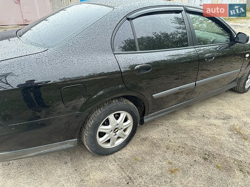 Седан Chevrolet Evanda 2006 в Кременчуці