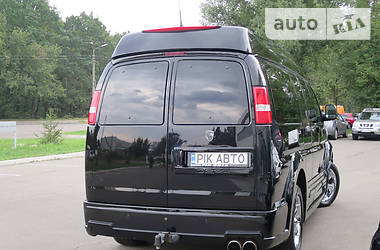 Минивэн Chevrolet Express 2010 в Киеве