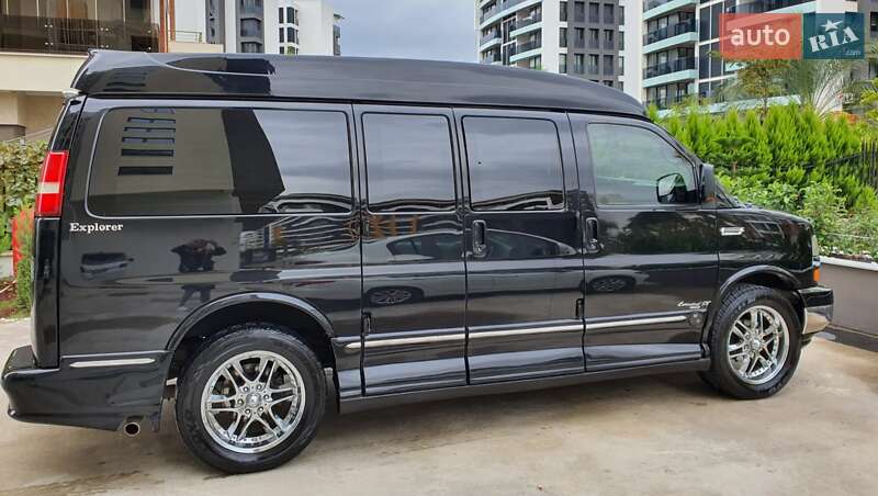 Минивэн Chevrolet Express 2007 в Днепре