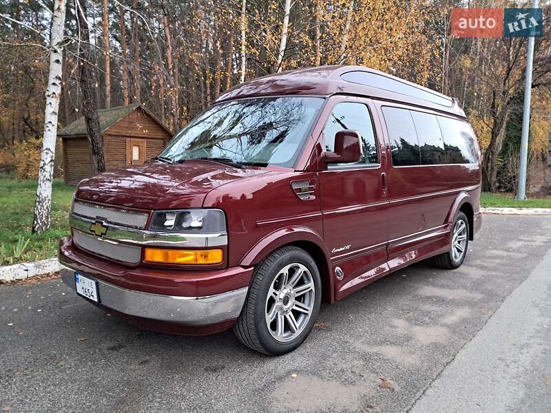 Минивэн Chevrolet Express 2018 в Киеве фото 4 Минивэн Chevrolet Express 2018 в Киеве