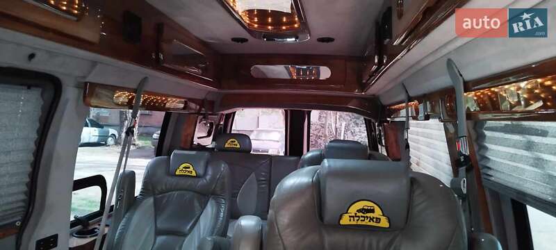 Мінівен Chevrolet Express 2004 в Миколаєві