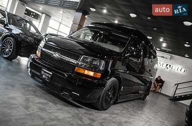 Минивэн Chevrolet Express 2014 в 