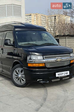Минивэн Chevrolet Express 2013 в 
