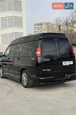 Минивэн Chevrolet Express 2013 в 