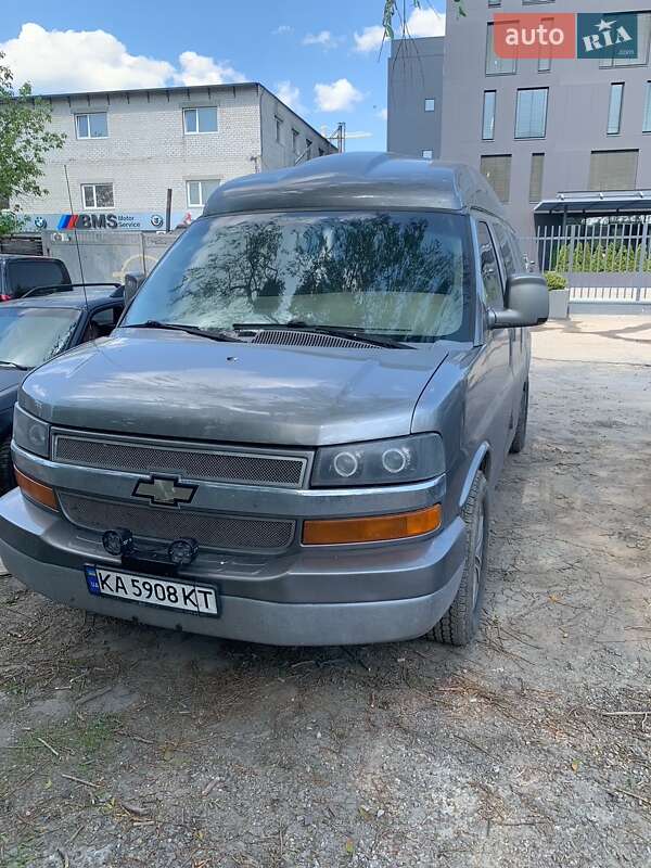 Chevrolet Express 2008