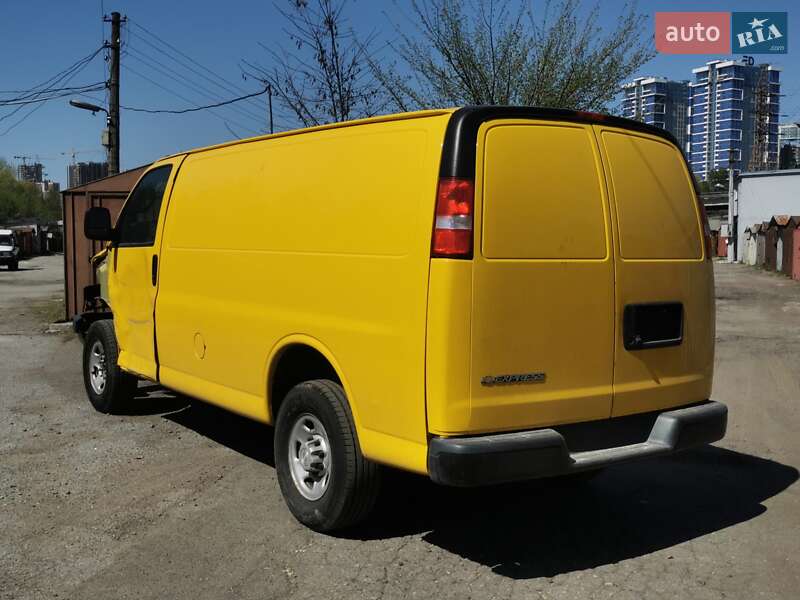 Грузовой фургон Chevrolet Express 2021 в Киеве