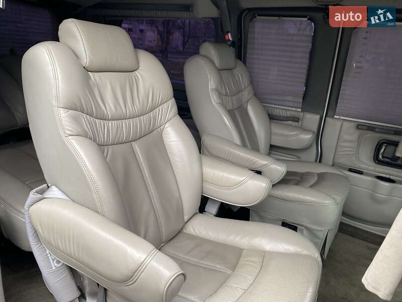 Минивэн Chevrolet Express 2006 в Одессе