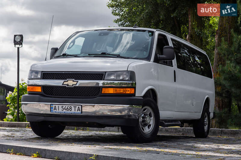 Минивэн Chevrolet Express 2018 в Киеве фото 3 Минивэн Chevrolet Express 2018 в Киеве
