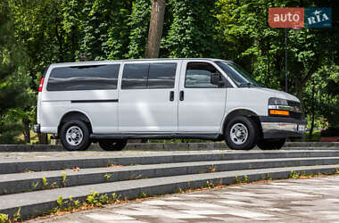 Минивэн Chevrolet Express 2018 в 