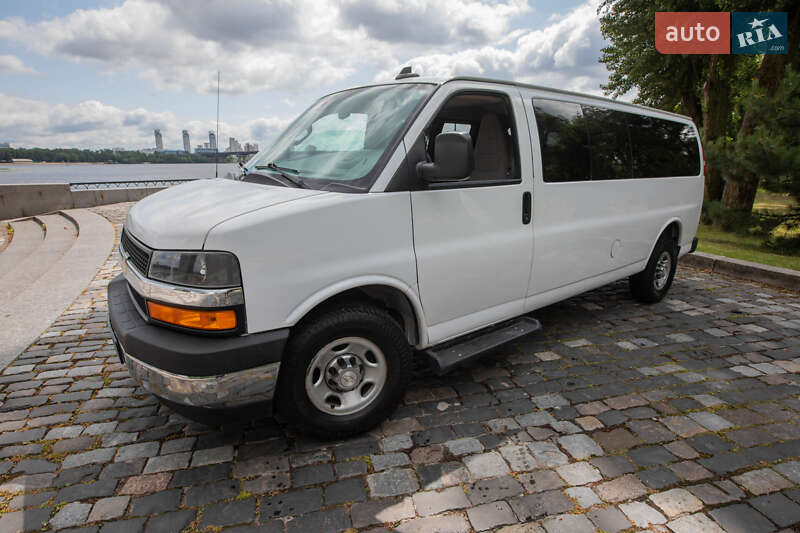 Минивэн Chevrolet Express 2018 в Киеве фото 21 Минивэн Chevrolet Express 2018 в Киеве