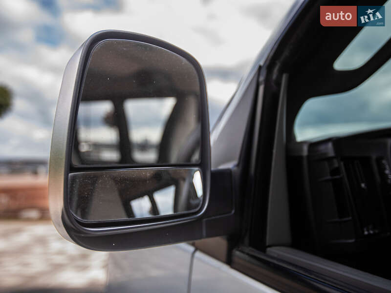 Минивэн Chevrolet Express 2018 в Киеве фото 66 Минивэн Chevrolet Express 2018 в Киеве