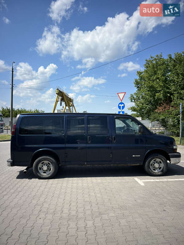 Минивэн Chevrolet Express 2006 в Хмельницком