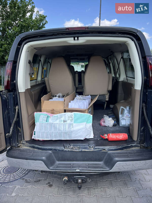 Минивэн Chevrolet Express 2006 в Хмельницком
