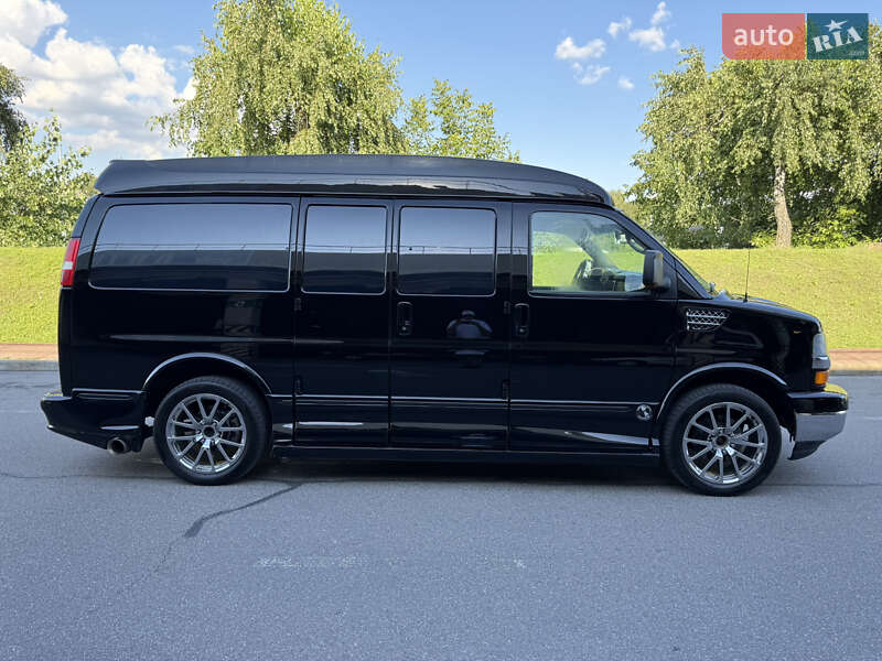 Минивэн Chevrolet Express 2012 в Киеве