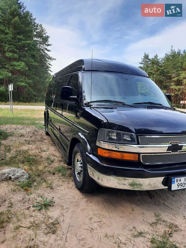 Мінівен Chevrolet Express 2017 в Світловодську фото Мінівен Chevrolet Express 2017 в Світловодську