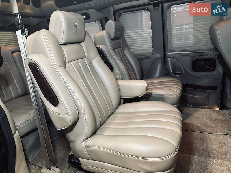 Минивэн Chevrolet Express 2013 в Киеве фото 63 Минивэн Chevrolet Express 2013 в Киеве