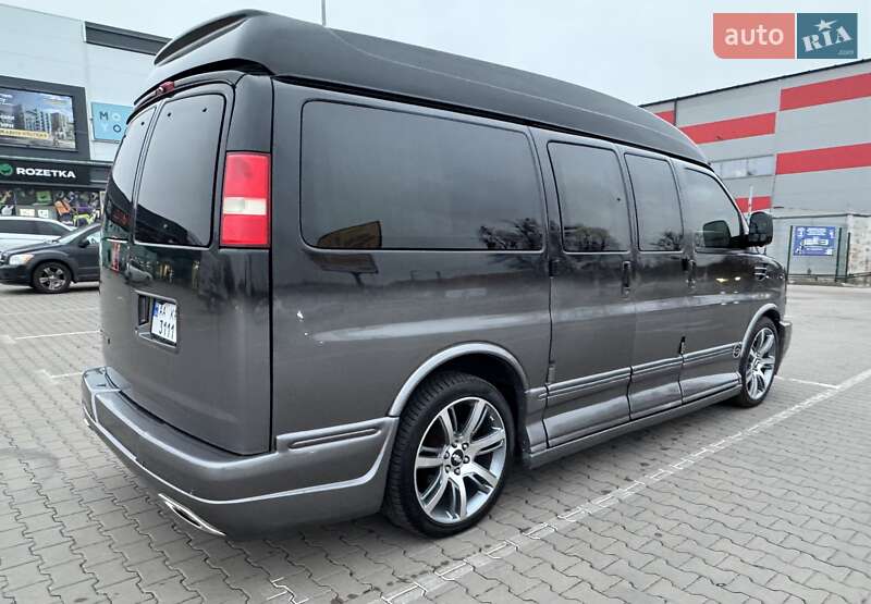 Мінівен Chevrolet Express 2008 в Києві
